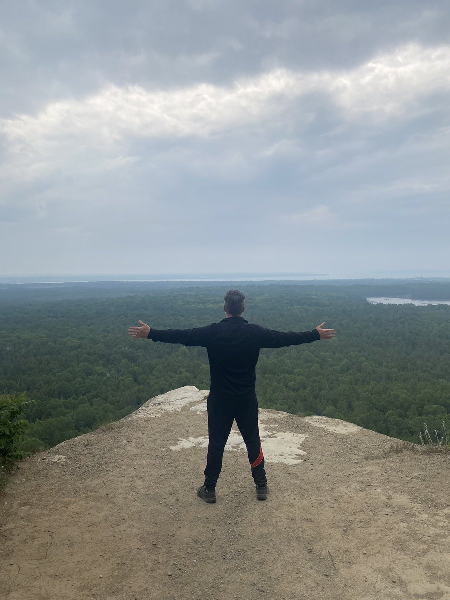 Brian Csinos tweet media