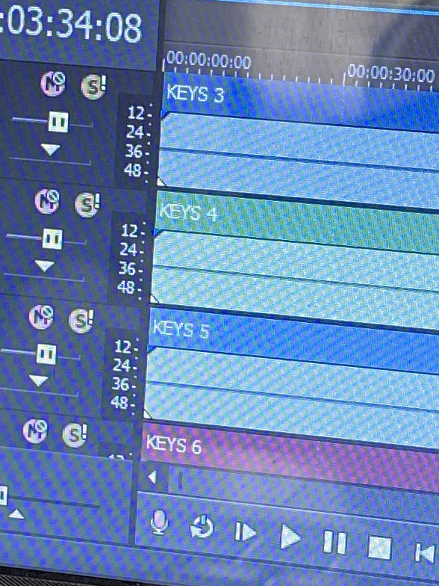 Majoo0312's tweet image. Excited 🫶🏻👩🏻‍💻🎶
#multitrack #music #guitar