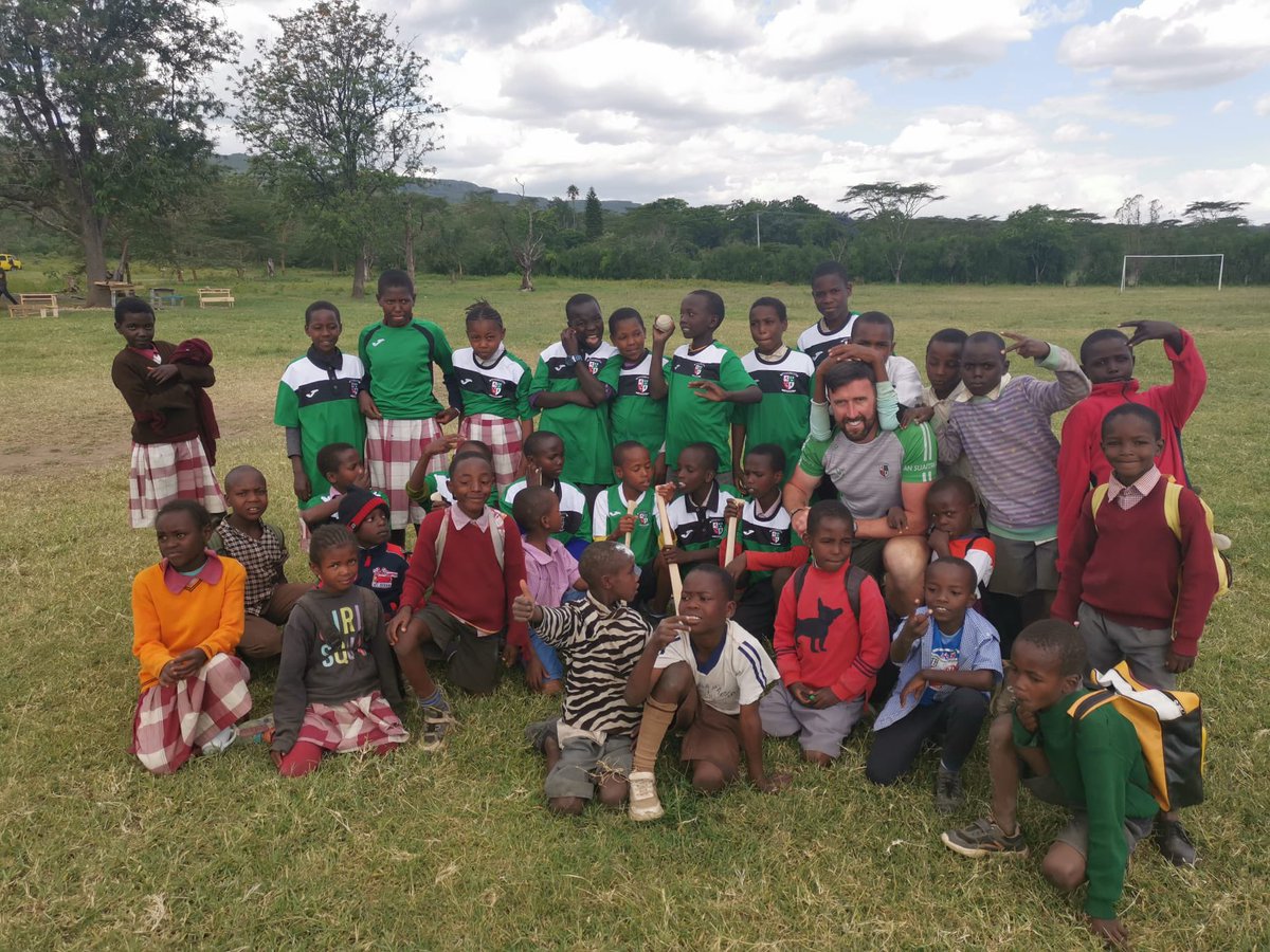 davittswatragh's tweet photo. Well done to Big Ruairi who is out in Kenya volunteering and helping the locals. He organised new sets of jerseys for the children of the area. Great stuff Big R! 🇰🇪 🟢⚪️ https://t.co/xkNlyE19S1