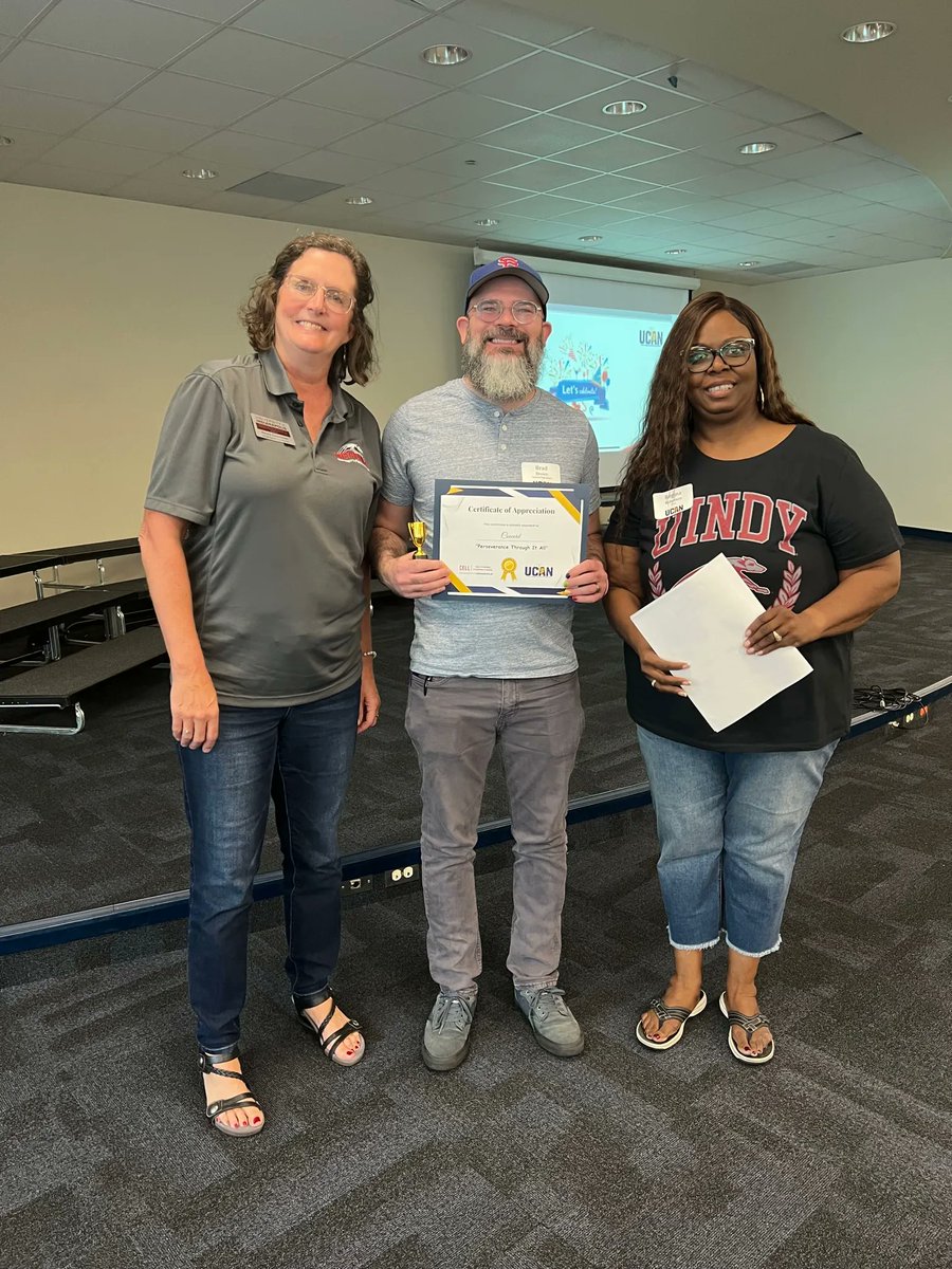 CELL at the University of Indianapolis (@celluindy) on Twitter photo At the summer retreat, all 16 #UCAN schools received individual awards recognizing their unique #EarlyCollege efforts and achievements.
Ms. <a href="/jones_flora/">Ms. Flora Jones!</a> and Elise Locke from @educatein were also recognized for their strong partnership!
About UCAN: bit.ly/466dEIn At the summer retreat, all 16 #UCAN schools received individual awards recognizing their unique #EarlyCollege efforts and achievements.
Ms. <a href="/jones_flora/">Ms. Flora Jones!</a> and Elise Locke from @educatein were also recognized for their strong partnership!
About UCAN: bit.ly/466dEIn