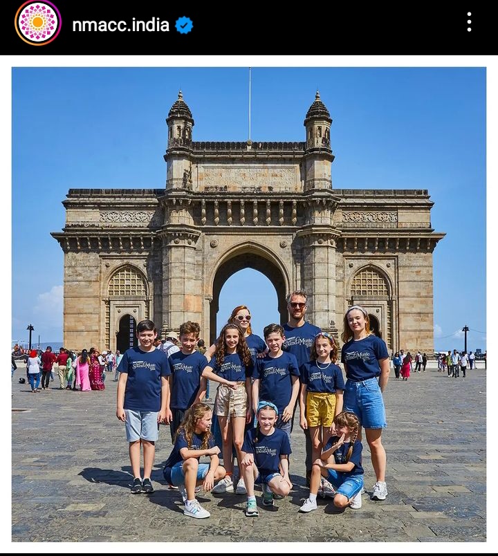 The cast of #TheSoundofMusic is in 🇮🇳