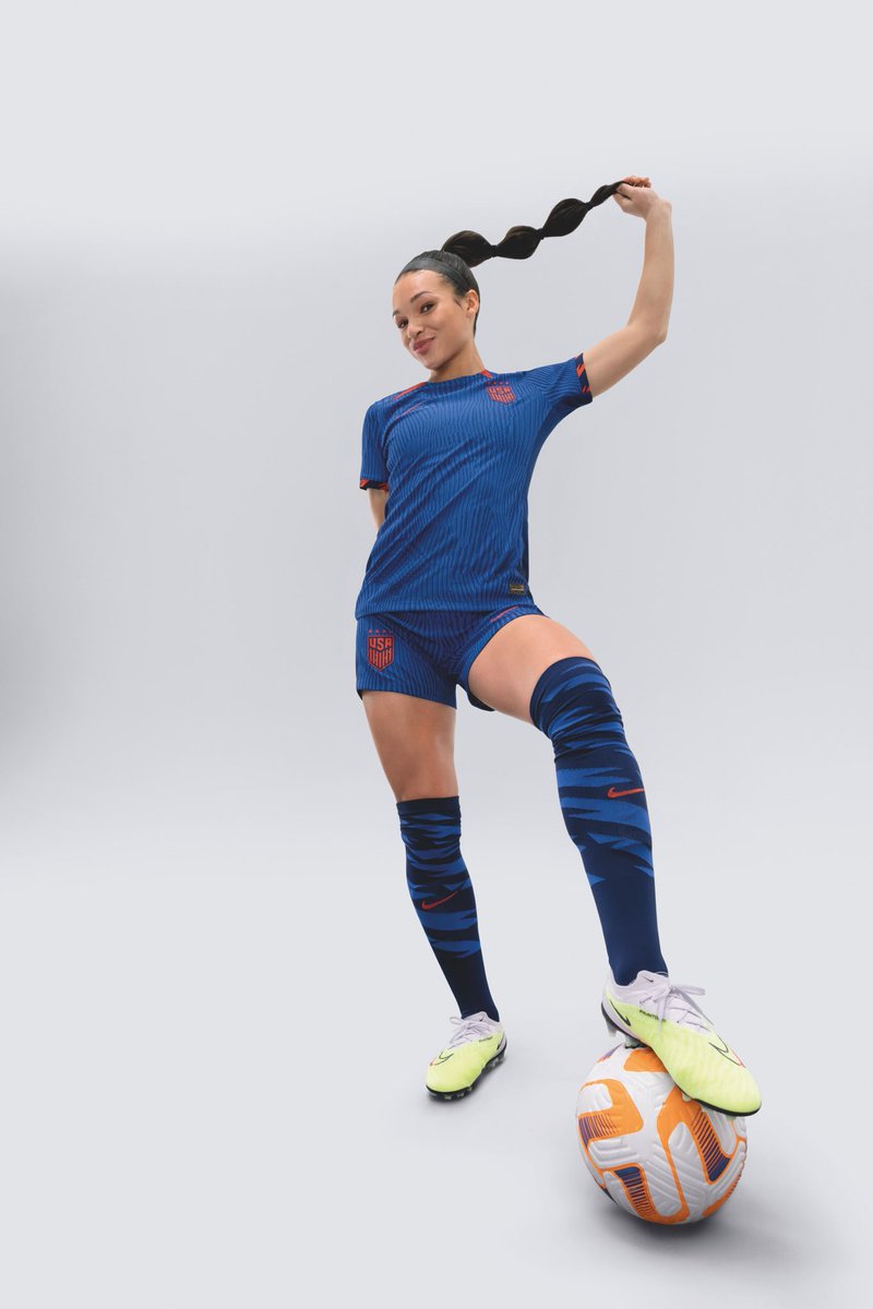 Ready for the big stage.
Check out the new @nikefootball U.S. Women's National Soccer Team Collection and get ready to cheer on the @uswnt! 🔥🇺🇸#NikeFC #TeamNike