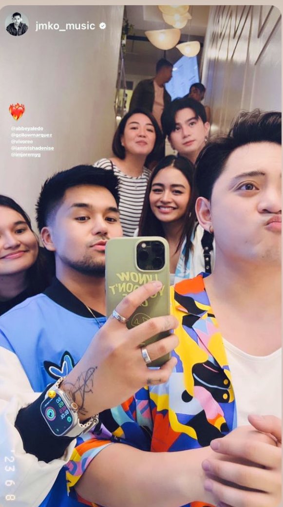 I see JereVi, I click 🍩💙

#JereVi #JeremyG #Vivoree