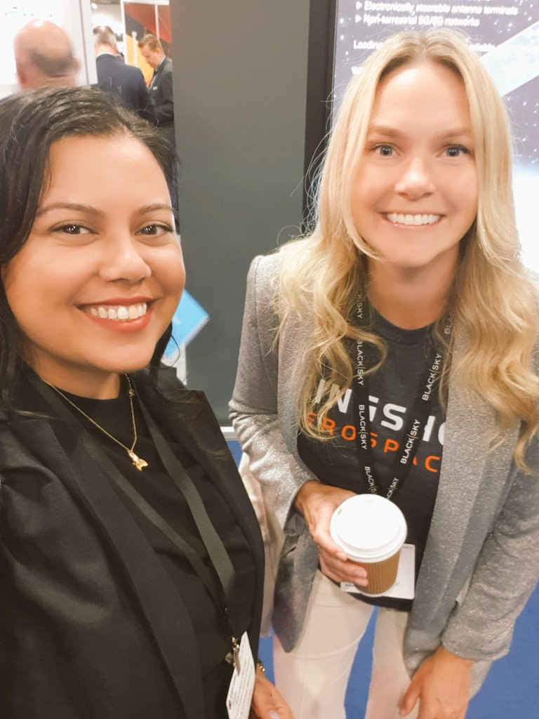 nushkino's tweet photo. Fantastic to catch up with old friends and make new connections @SpaceCommExpo @Farnborough_Int especially in my new role at the @SPace_A_Network 💫🚀💫 #space #collaboration #academia #spaceresearch https://t.co/fVtuywyXk1