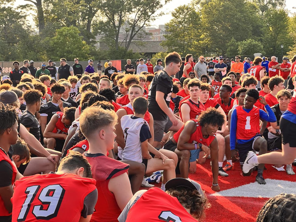 New: My Video highlight from Wednesday night's North Central College @football_ncc camp OL vs DL 1 on 1's (Nation) edgytim.forums.rivals.com/threads/video-… @logan_brasfield @dannyzarco05 @mjhansen95 @Ivanmoore05 @IsaacSaffold_ @BennettW2024 @RhettVanboening