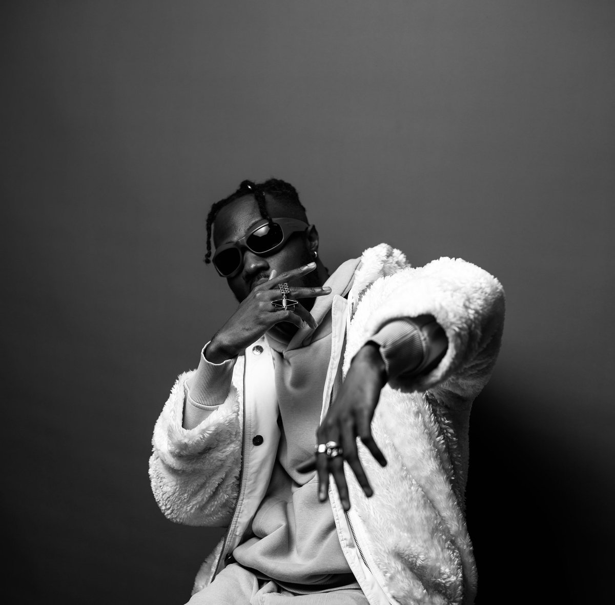 kimilist_'s tweet photo. i’m in a different kinda zone …  New Music soon ❤️‍🔥

📸 @wizovation https://t.co/sEBsyVS3jC
