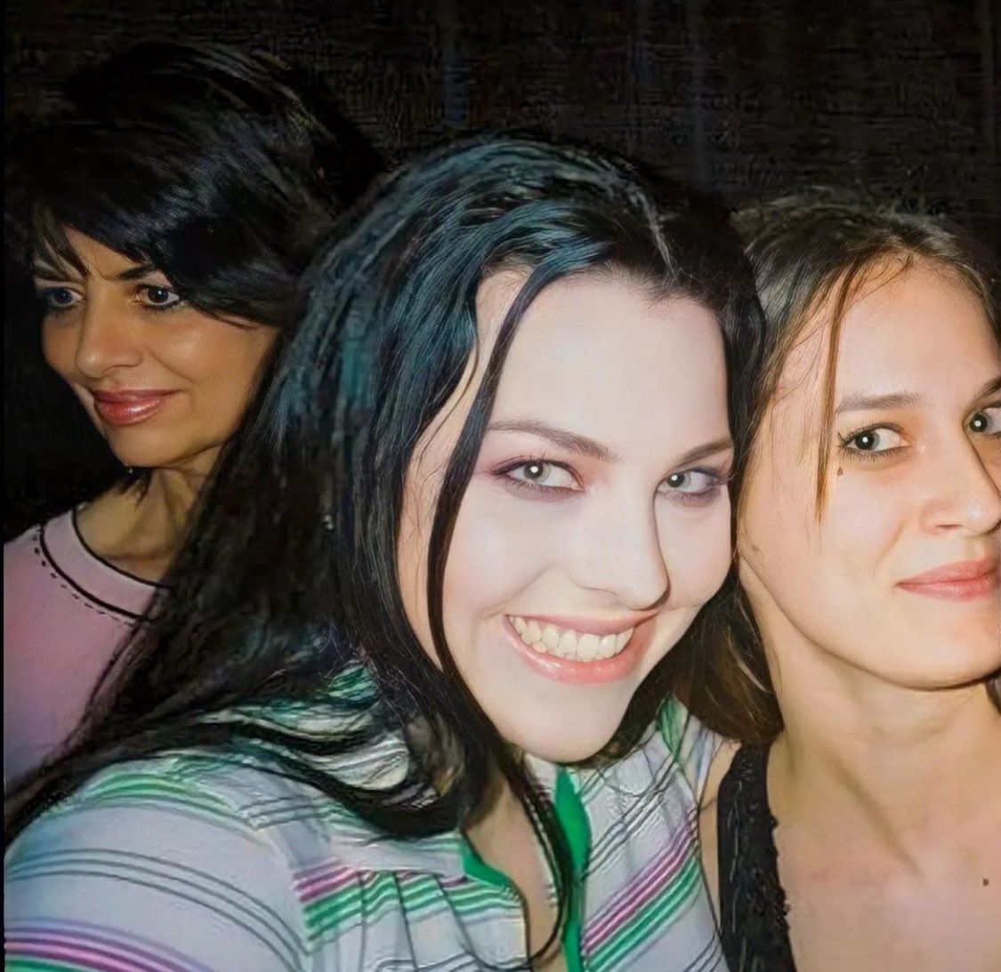 DeborahFallon18's tweet photo. #amylee #evanescence #follo4follo #FolloForFolloBack https://t.co/O7x4RJLxjp
