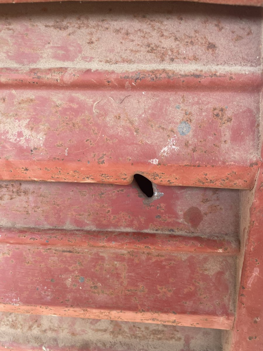 Usmaan_Aali's tweet photo. Amadou Harouna Tall, boutiquier, a été inhumé ce matin à Thienél, près de Dara Haalaybe au Fouta. Il a été tué dans sa chambre à 22h ce 3 juin, alors que la BM/Police dispersait des manifestants. Sur la seconde photo, l’impact de la balle sur la fenêtre #FreeSenegal https://t.co/GSwb86O7N4