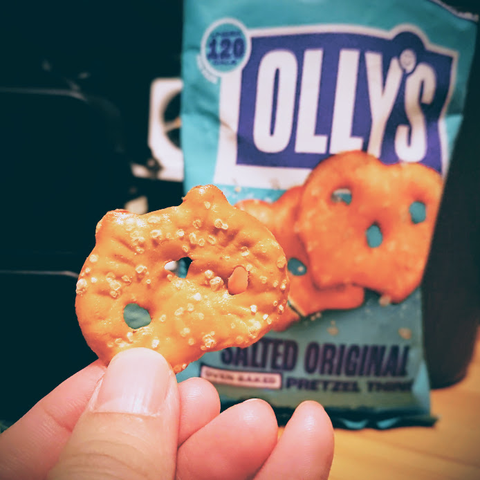 be_nicoooool's tweet photo. え，ねこやんの形がキュートってことやないの？
そっちだとおま，ドクロあるいは歯やんか。
#lollys https://t.co/lSdKIsPtzO