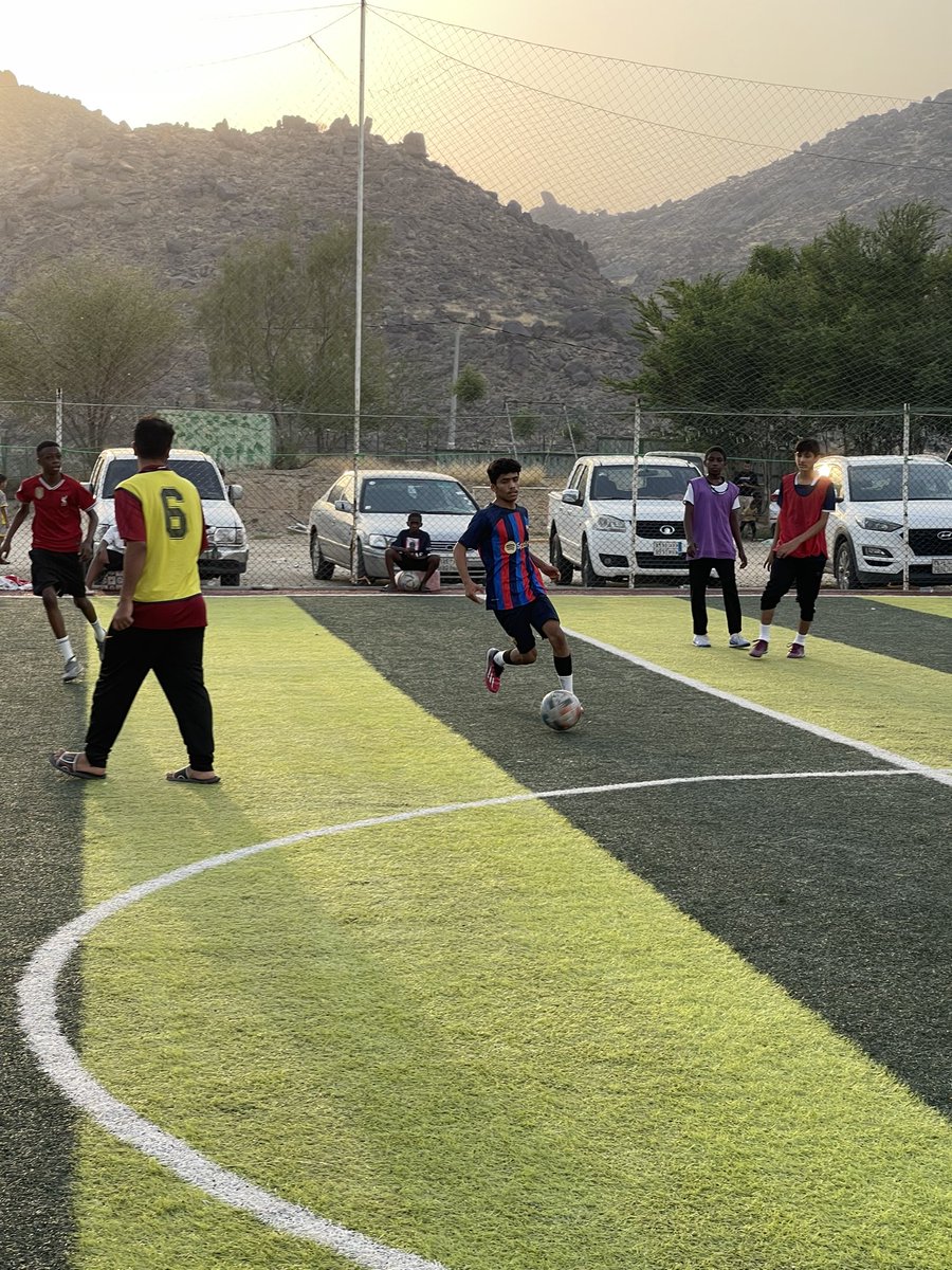 Academy_jq2022's tweet photo. صور من البطولة الداخلية للأكاديمية المقامة على ملعب جوهرة قنونا 🏟️.
#أكاديمية_جوهرة_قنونا 
@c__spoort https://t.co/MXwqTXHI6T