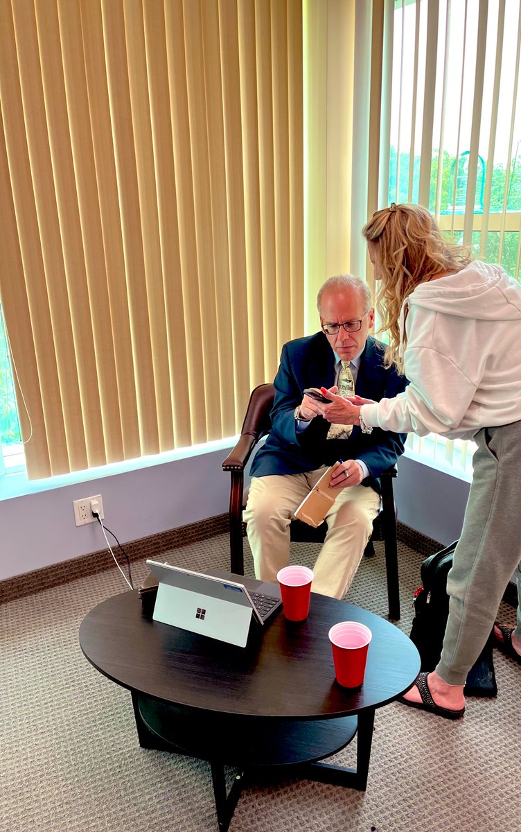 OATH@Office with Council Member David Carr

If you have questions about your summons or the hearings process, stop by and see Deputy Commissioner Castelli
<a href="/oathnyc/">NYC OATH</a>
 at Council Member Carr’s 
District50@Council.nyc.gov 
district office today.

#GetStuffDone