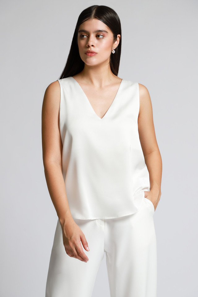 Sol satin y lino - la combinación perfecta.
20% de descuento en toda la ropa de caballero.
10% de descuento en tu primera compra con el codigo #bienvenido10
Paga a 15nas con #Aplazo y #kueskipay🔥
Encuentralo aquí bit.ly/GoNewLOB 👈