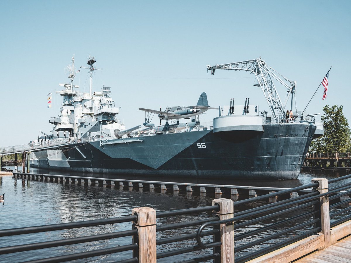 RusticAndMain's tweet image. ⚓️🇺🇸 The Mrs. and I took a few of our rings back home to the USS North Carolina Battleship. 7 years ago we kicked off with a wood ring design made from the historic battleship teak. We&apos;ve come a long way!

#ussncbattleship #battleshipnc #rings