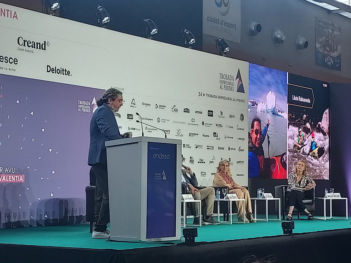 Gaudint de la xerrada de l'amic <a href="/lluisrabaneda/">Lluis Rabaneda</a> de <a href="/RocRoiAdventure/">RocRoi</a> a la taula "Talent i valentia en clau lleidatana" de la <a href="/trobadapirineu/">Trobada Empresarial al Pirineu</a>. En el teu cas, en clau pirinenca 😉.