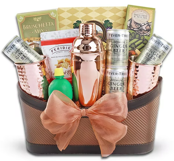 Promote your business by donating a raffle basket at the 2023 Copper Cactus Awards, presented by Wells Fargo. Bring them by Tucson Metro Chamber (212 E. Broadway) by September 21. Thank you!