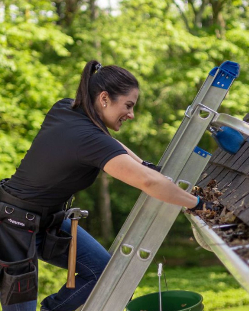 Our installation process is quick, easy, and efficient. Our team ensures that your gutters are ready for any season.☀ Check out our 3-step process by visiting gutte.rs/3J5AN3v #Gutters #LeafFilter #3StepInstallation