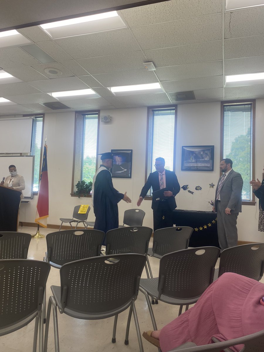 Dr. Robin Finberg tweet media