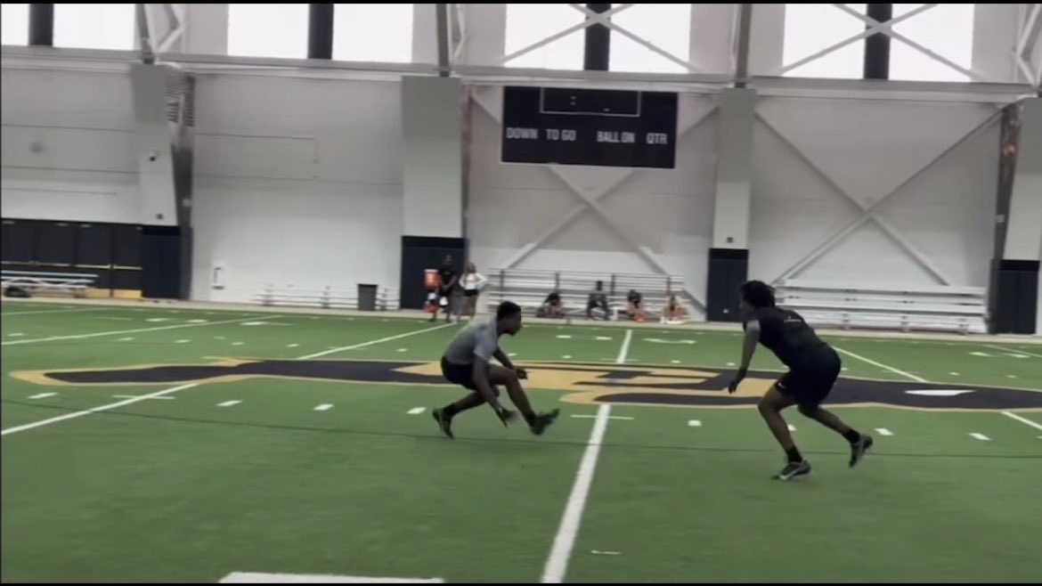 LifeandBall's tweet photo. Coach Prime @DeionSanders knows JAHQUEZ ROBINSON @Jahquez23 is a PLAYMAKER | @CUBuffsFootball 

He’s definitely going to DOMINATE!!!

Here’s WHY https://t.co/erBkJYqbpW via @YouTube https://t.co/Yqsznr55Pg