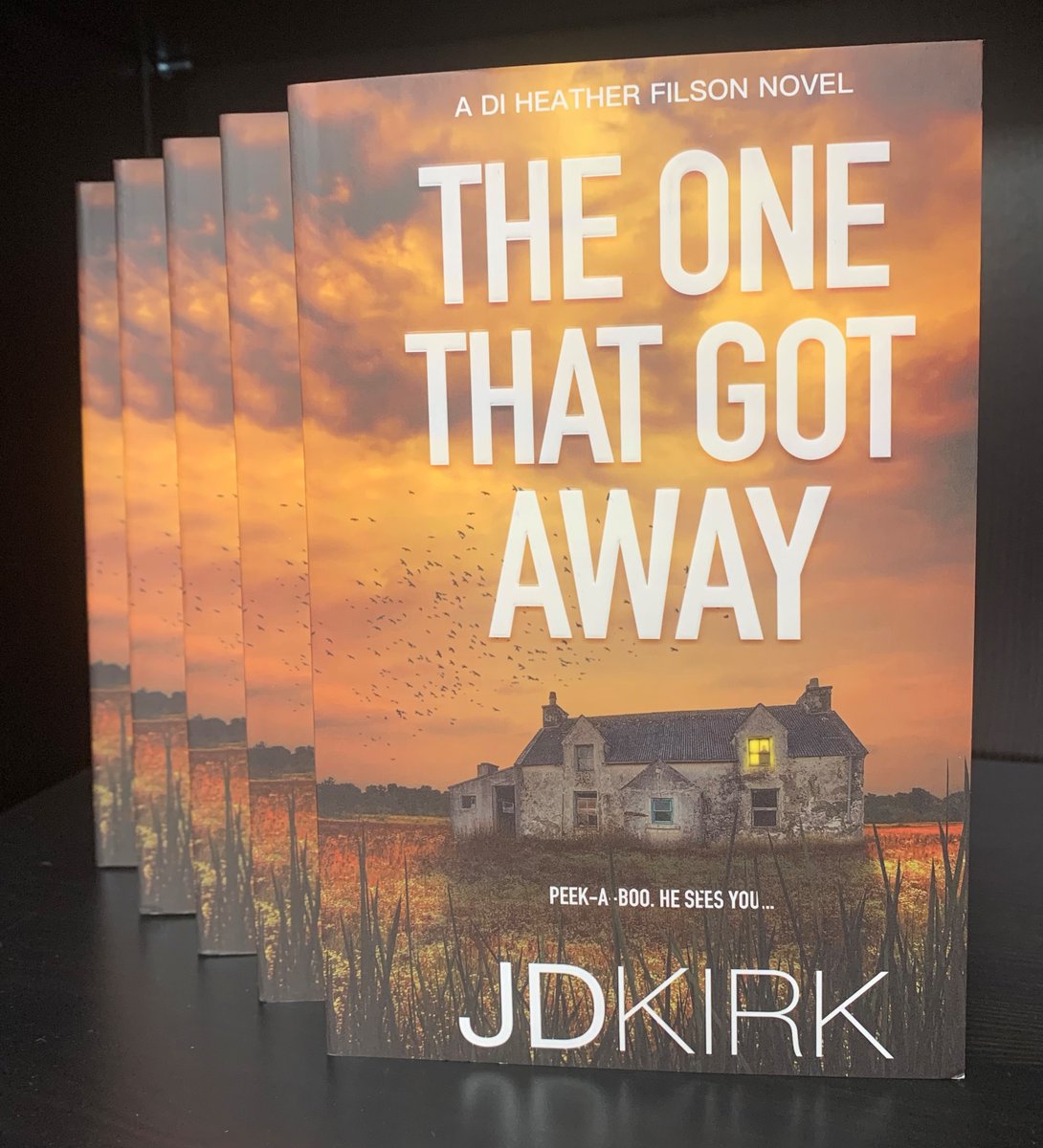 RT/follow for a chance to win 1 of 5 copies!

Uncover the secrets of The One That Got Away in the first book in a brand new Scottish crime fiction series by @JDKirkBooks, author of the multi-million-selling DCI Jack Logan novels.

Blog has the deets: bit.ly/3NktBDl