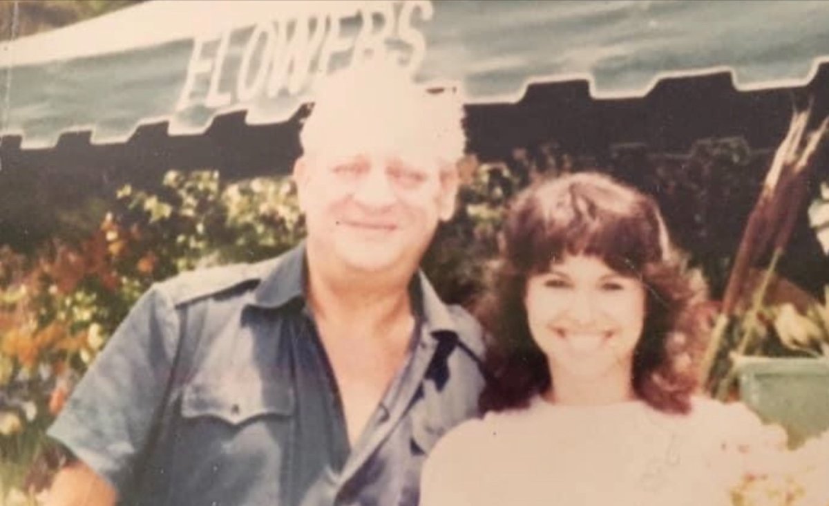 Loved it when the 
King 
#RodneyDangerfield would come visit
Flower by Dolores. 
He would entertain us with his 
#oneliners - #standupshow!
The 80-90’s were life Changing in so many way for me. 
#rodneydangerfield #kingofoneliners #standupcomedian #lovelifesadventures