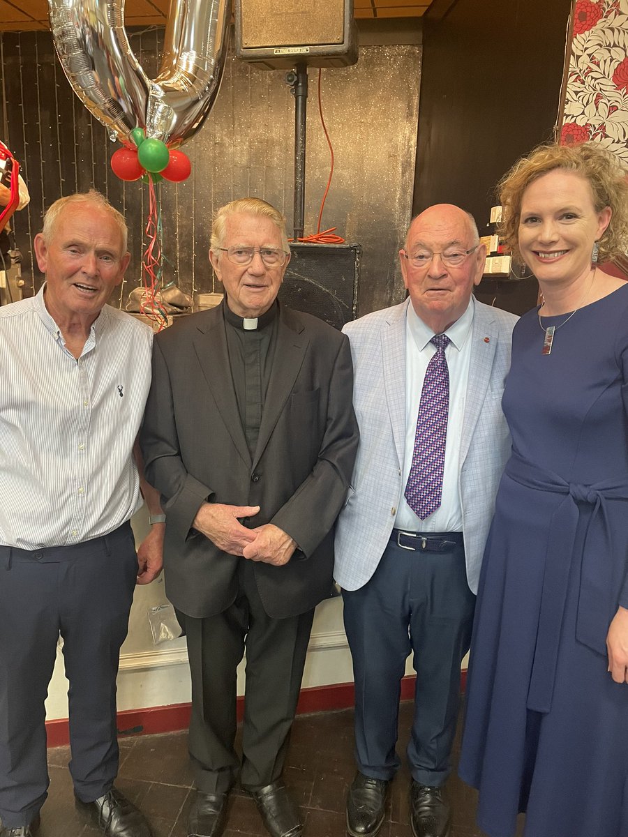 Congratulations to Canon Pat MacNally on the diamond jubilee of his ordination. I was delighted to join in the congratulations and celebrations in #Wigan and thank him for all he has done for the Irish community in the North West.