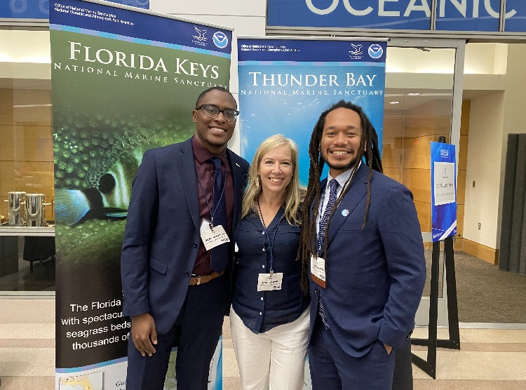 With DeMarcus Robinson, Ocean Policy Knauss Fellow and Justin Dunnavant, UCLA Professor and NMSFBoard Member!

Visit this link for the CEQ call for input on Ocean Justice Strategy: federalregister.gov/documents/2023…

#Chow2023 #OceanXClimate #GreaterFarallones #CordellBank @marinesanctuary