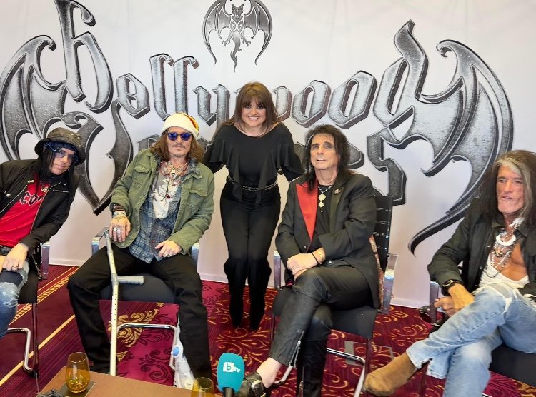 #HollywoodVampires  with the journalist from the Bulgarian television