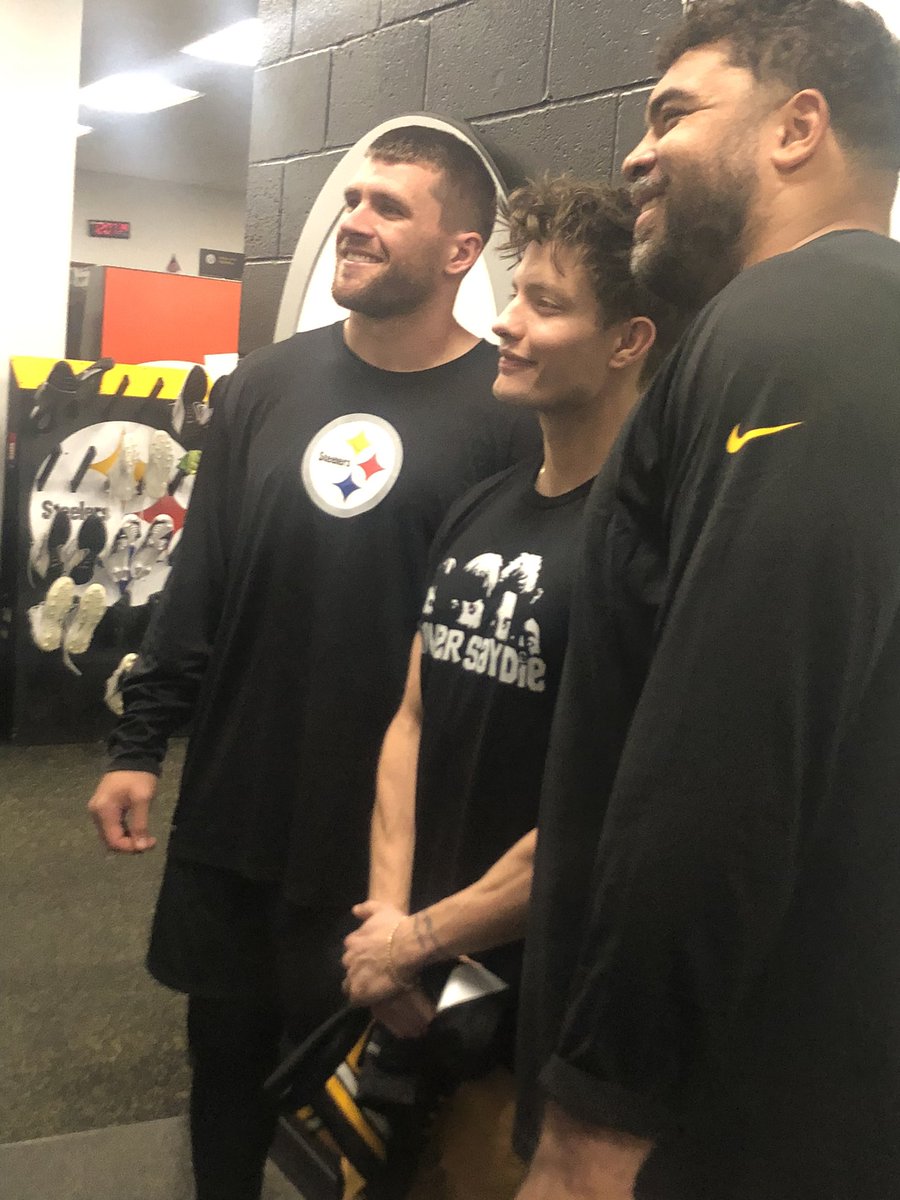 Joe Rutter on Twitter Matt Rife showed up to take some pics