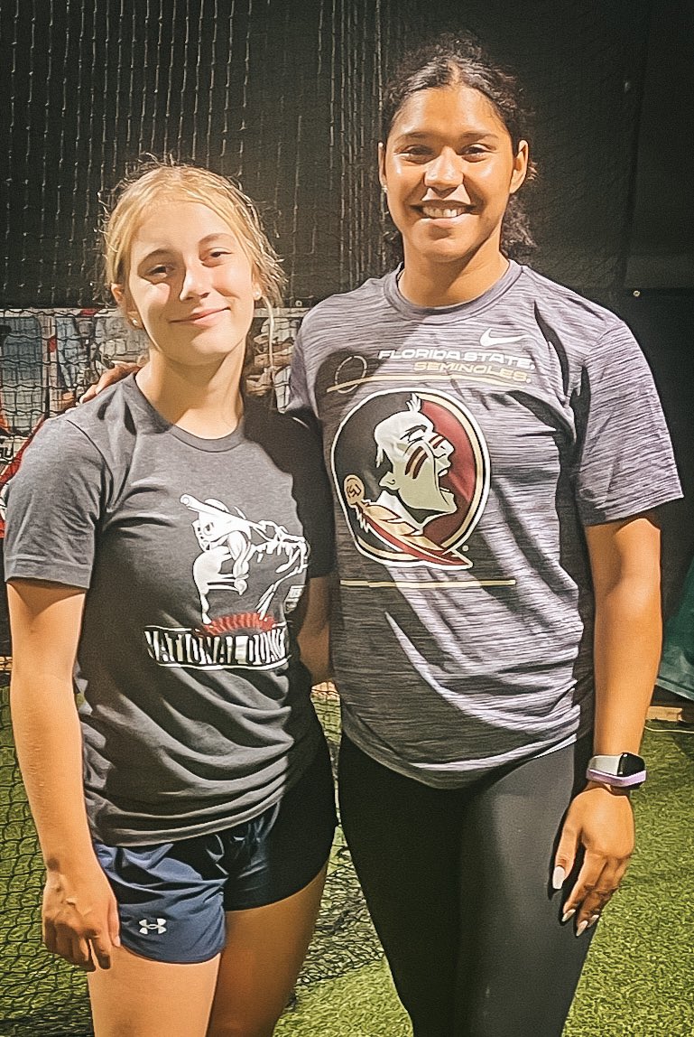 MadisonMcCalli1's tweet photo. Some work from this week. Nice surprise at my lesson today. Cage 2 had a special pitcher. BP with @KierstenLanders. It was so good to see her again. @LalondeSoftball @ExtraInningSB @LegacyLegendsS1 @scan1ansports @UWAA_United @teamnclilley @TeamNCSoftball @USSSAFastpitch https://t.co/KnJheKw3Du