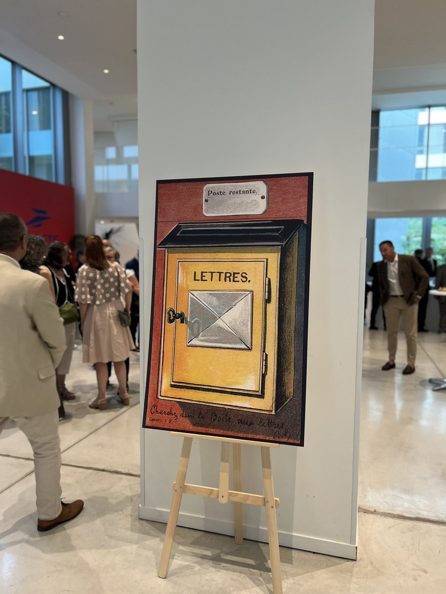 #ElectionduTimbre 2022 

"Écrivez , achetez des timbres et faites les voyagers"! Voici le mot d’ordre de cette soirée de L'Élection du timbre de l'année. Ce moment a récompensé des produits philatéliques de toute beauté. Heureuse d’avoir pu couvrir cette belle soirée🥰