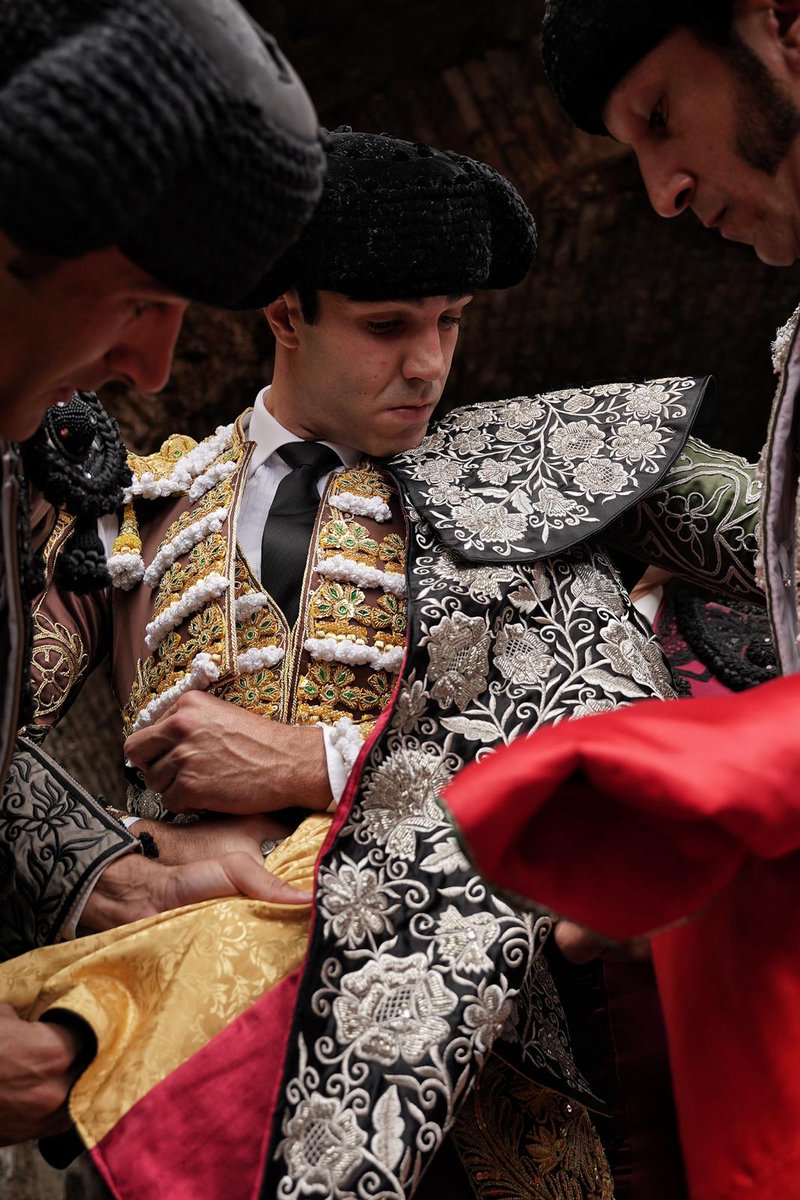 Tomás Rufo on Twitter: &ldquo;Arranca el Corpus en Toledo.&rdquo;