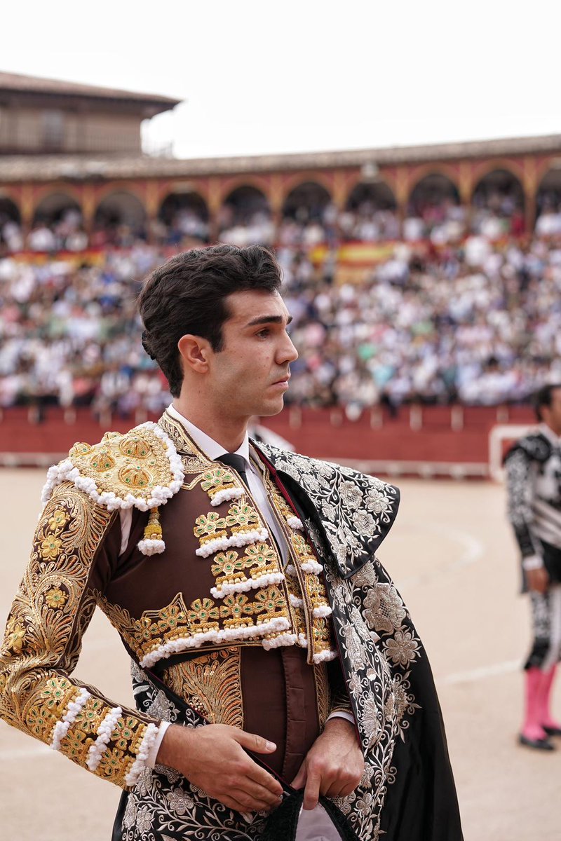 Tomás Rufo on Twitter: &ldquo;Arranca el Corpus en Toledo.&rdquo;