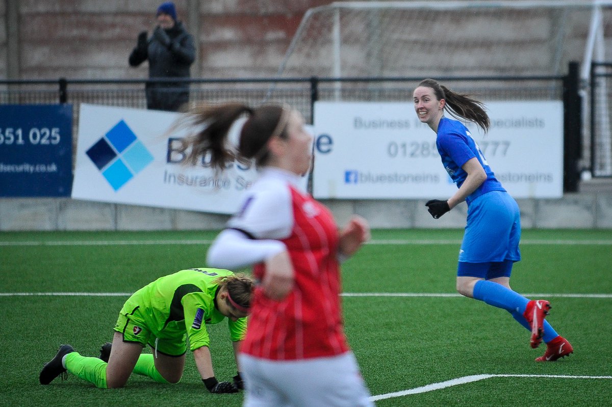 SotonWomensFC's tweet photo. Forward Sian Wylie has confirmed she will be taking a break from football and therefore will be leaving the Sirens after three years.

Thank you for all the memories @sian_w_5 and best of luck in your future endeavours ❤️🖤

📸 @davebodymore https://t.co/dR9ZoBaBon