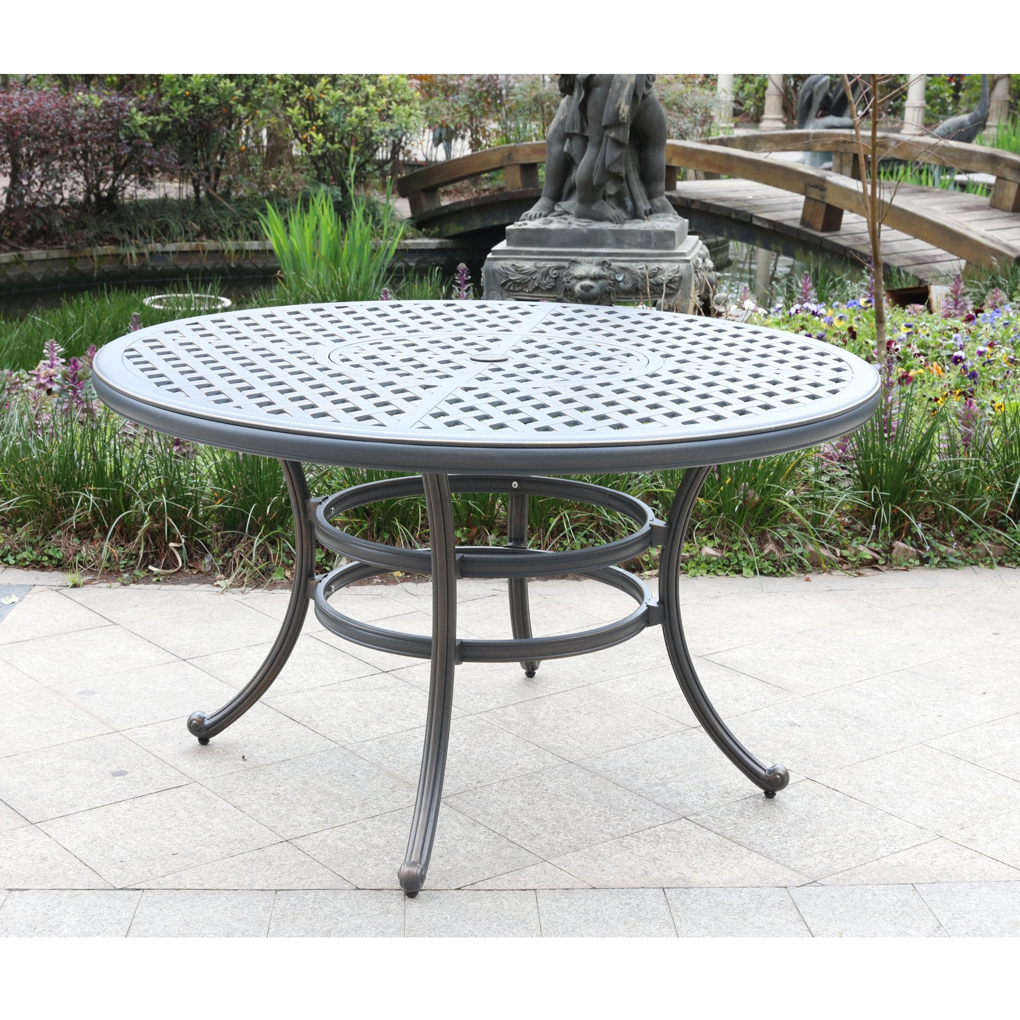 1 pic. 52& round dining table 👇 Versatility and portability meet classic styling in the Manhattan Collection. This Manhattan 52 inch round table features a cast aluminum frame that is strong and rust-resista... https://t.co/TYvVam5sxT https://t.co/cW5nZdowvm