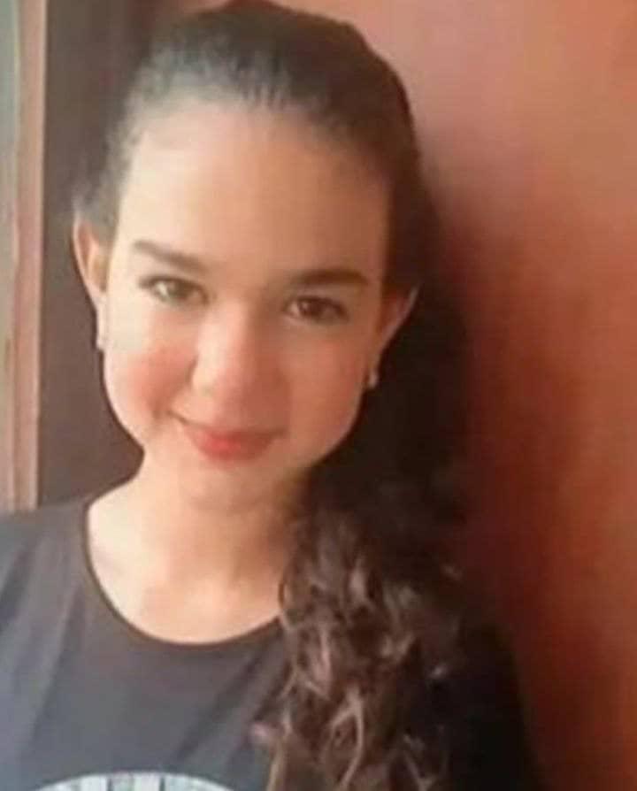 _RoqueCastro's tweet photo. Con solo 15 años de edad se suicidó al lanzarse de las torres de la muerte en Barquisimeto... La depresión por no poder estudiar y la grave situación de hambre logró lo que el tirano colombiano Maduro sembró... Pobreza y miseria. Lo quiero vivo para verlo morir preso. https://t.co/eyw1gWW9aq