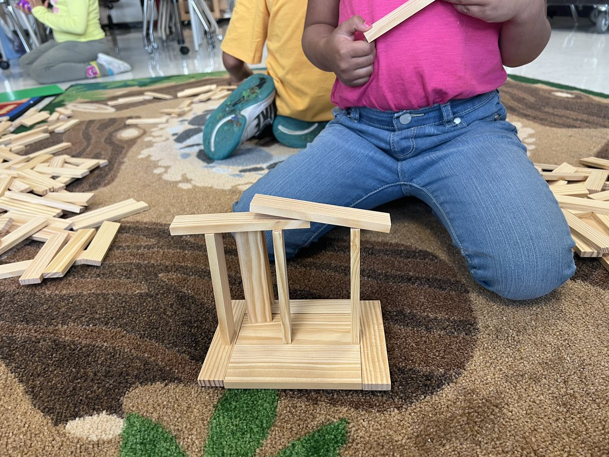 Lisa Wallace tweet media