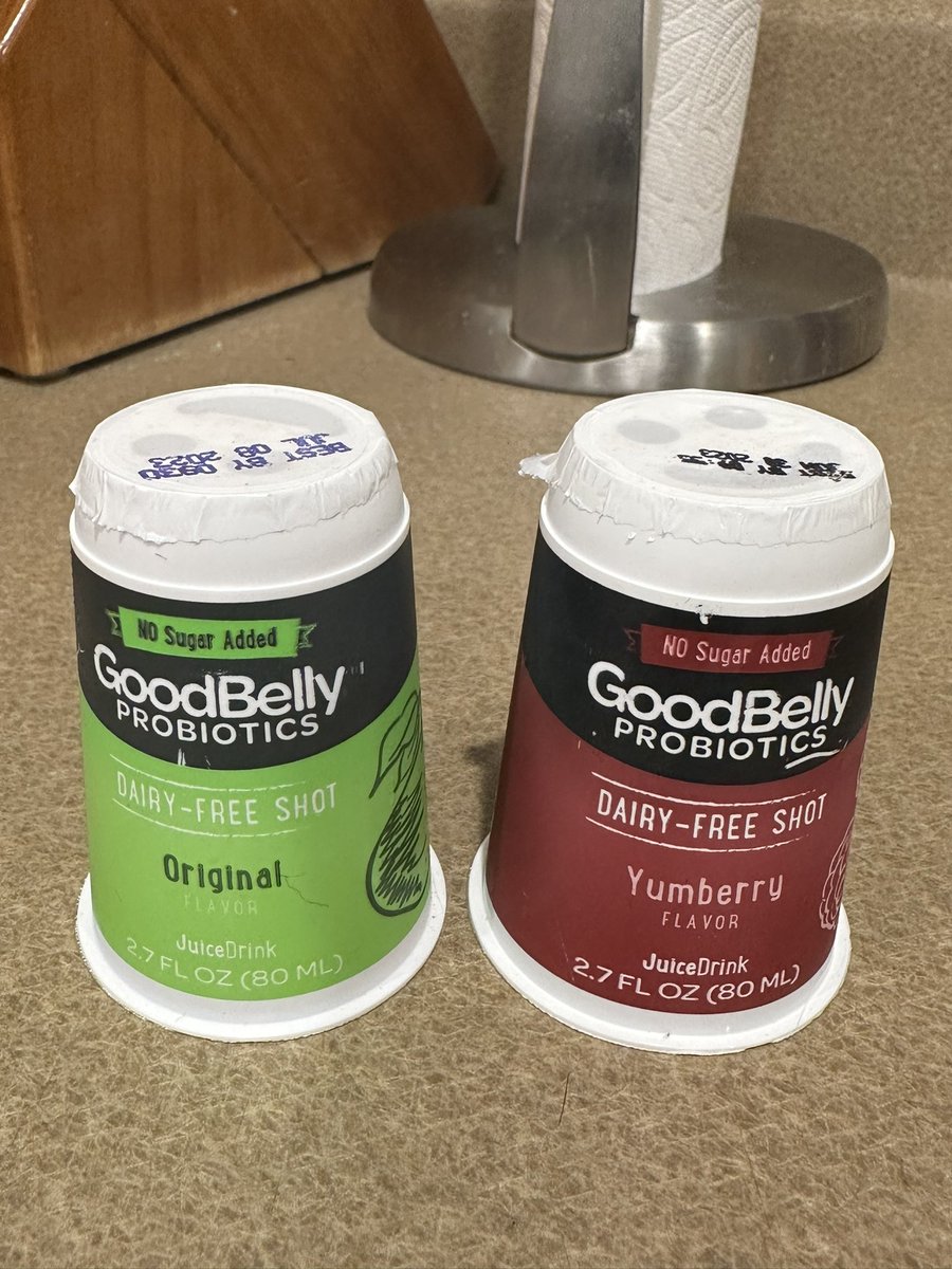 I been taking a probiotic pill before bed but I am still waking up with an upset stomach and feeling bloated. Everytime I eat something it triggers my stomach egg slightly. Let’s see if these GoodBelly probiotics shots do the trick, I ain’t going to Urgent Care for this 🙅🏽‍♂️