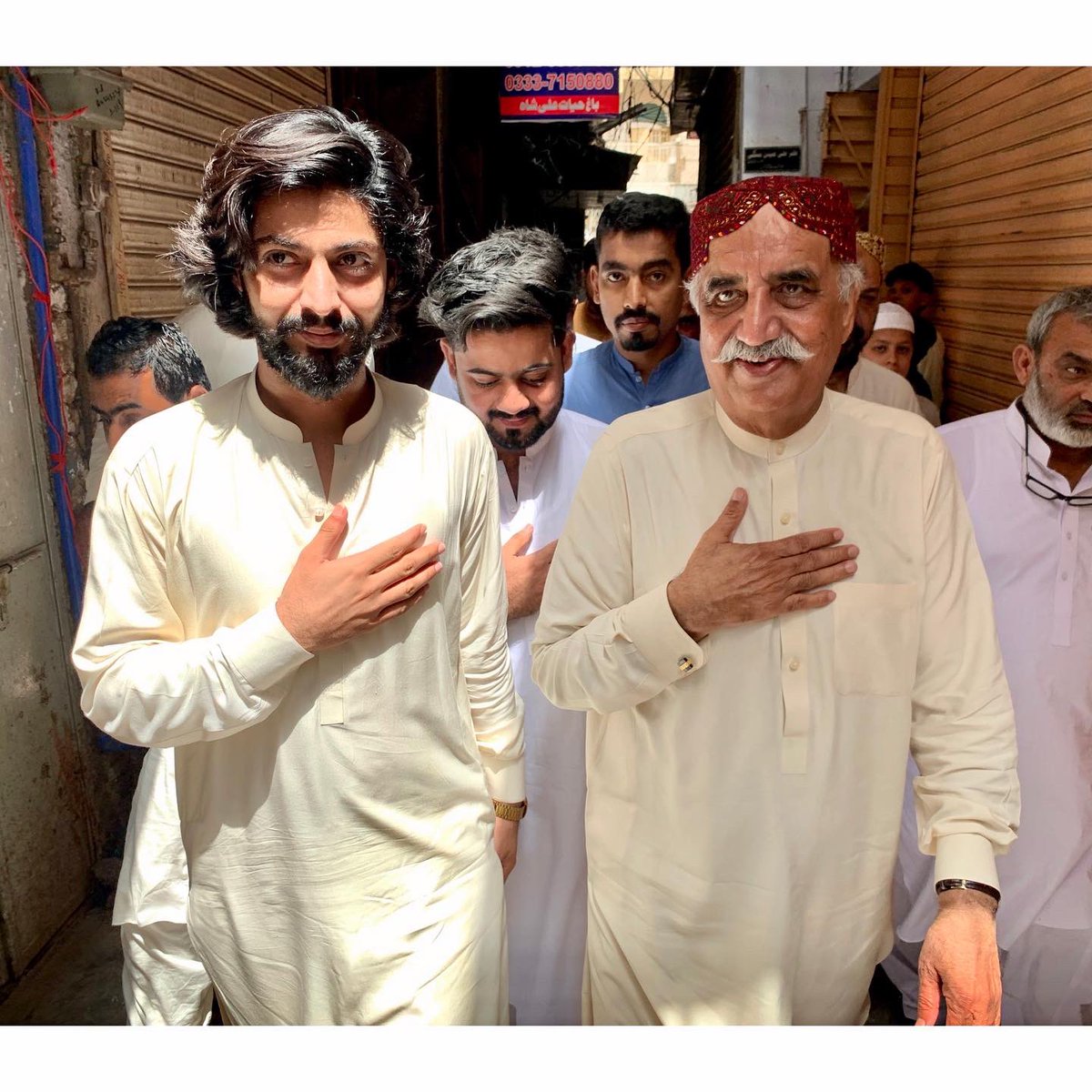 usama_indher's tweet photo. ایک عظیم لیڈر عظیم جیالا 
جس کو اس وقت مخدوم الزمان مخدوم امین فہیم کی طرح دکھیلا جارہا ہے 
یاد رکھا جائے کہ اس وقت ضلع سکھر کی جتنی بھی سیٹس ہیں چاہے وہ کوئی بھی ہوں وہ صرف اور صرف محبوب سائیں سید خورشید شاہ صاحب کی وجہ سے ہیں اور اس کی انتھک محنت ہے 
@S_KhursheedShah https://t.co/TqYslqQITo