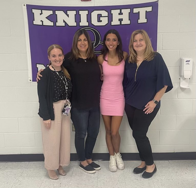 Congratulations to our nursing scholarship recipient, Gianna Tuso! You are going to be a great nurse one day, best of luck! @DorMatrale @JodiLevineS @FazioSally @OldBridgeTPS @obhs_2023 @OBassistantsup