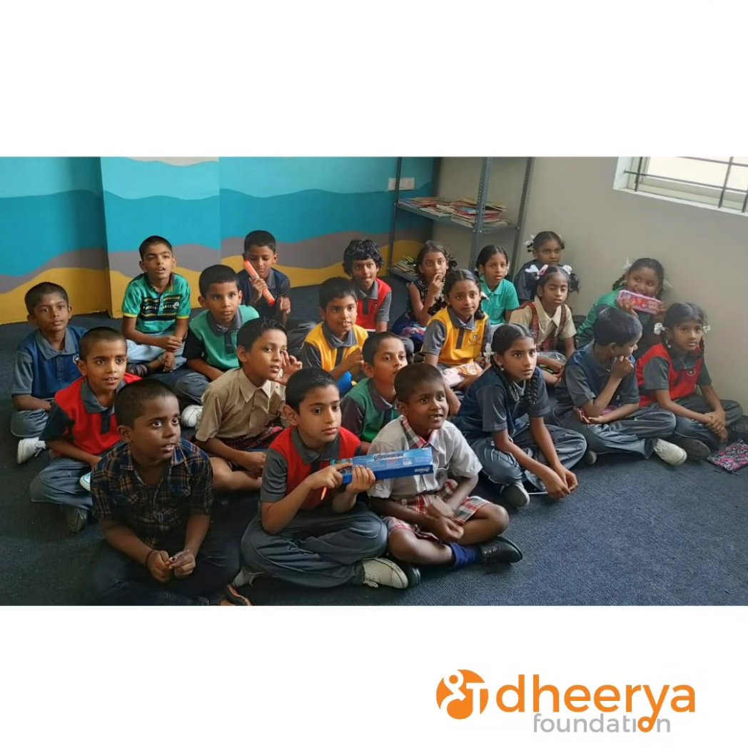 Dheerya_F's tweet photo. Project 'BELAKU' is a dheerya initiative to provide library facilities to underserved children✨
Glimpse of our volunteers engaging with the children through story telling sessions and library activities. 
#volunteering #storytelling #ngo #library #education https://t.co/JQ4r99g3kk