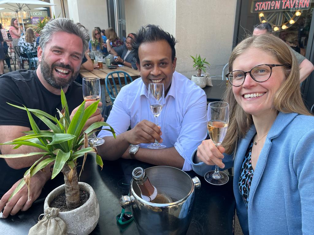 Muhunthan Thillai (@mut75) on Twitter photo Celebrating many things (including becoming an uncle today! <a href="/Kiruthikah_T/">Kiruthikah Thillai</a> ) and @Jennydickens41 securing some new Research funding! <a href="/mark_toshner/">Mark Toshner</a> @Prof_Marciniak <a href="/RoyalPapworth/">Royal Papworth Hospital NHS FT π</a> <a href="/TheCIMR/">The CIMR</a> #cambridge Celebrating many things (including becoming an uncle today! <a href="/Kiruthikah_T/">Kiruthikah Thillai</a> ) and @Jennydickens41 securing some new Research funding! <a href="/mark_toshner/">Mark Toshner</a> @Prof_Marciniak <a href="/RoyalPapworth/">Royal Papworth Hospital NHS FT π</a> <a href="/TheCIMR/">The CIMR</a> #cambridge