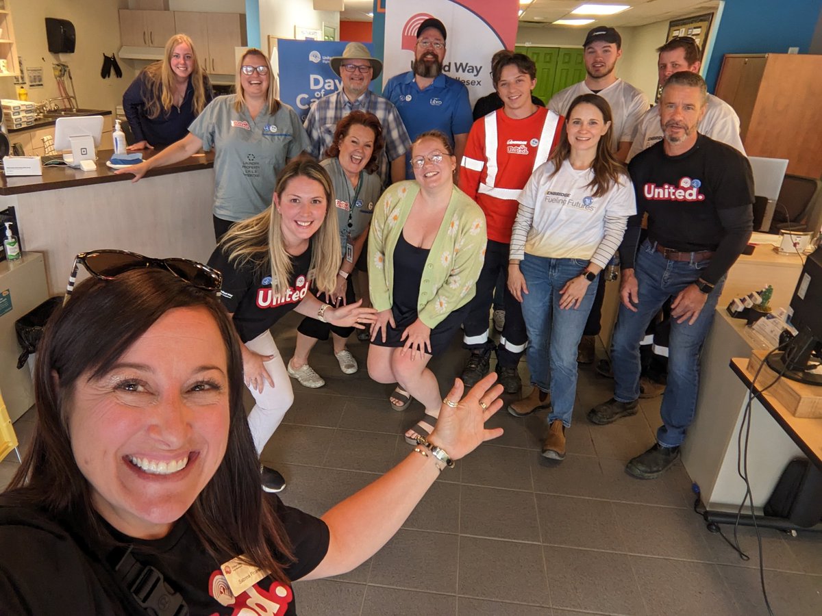 Volunteers from @enbridgegas @LibroCU and Middlesex Hospital Alliance getting ready to head out for @unitedwayemca  #dayofcaring at @YOU_London and @WRRCStrathroy