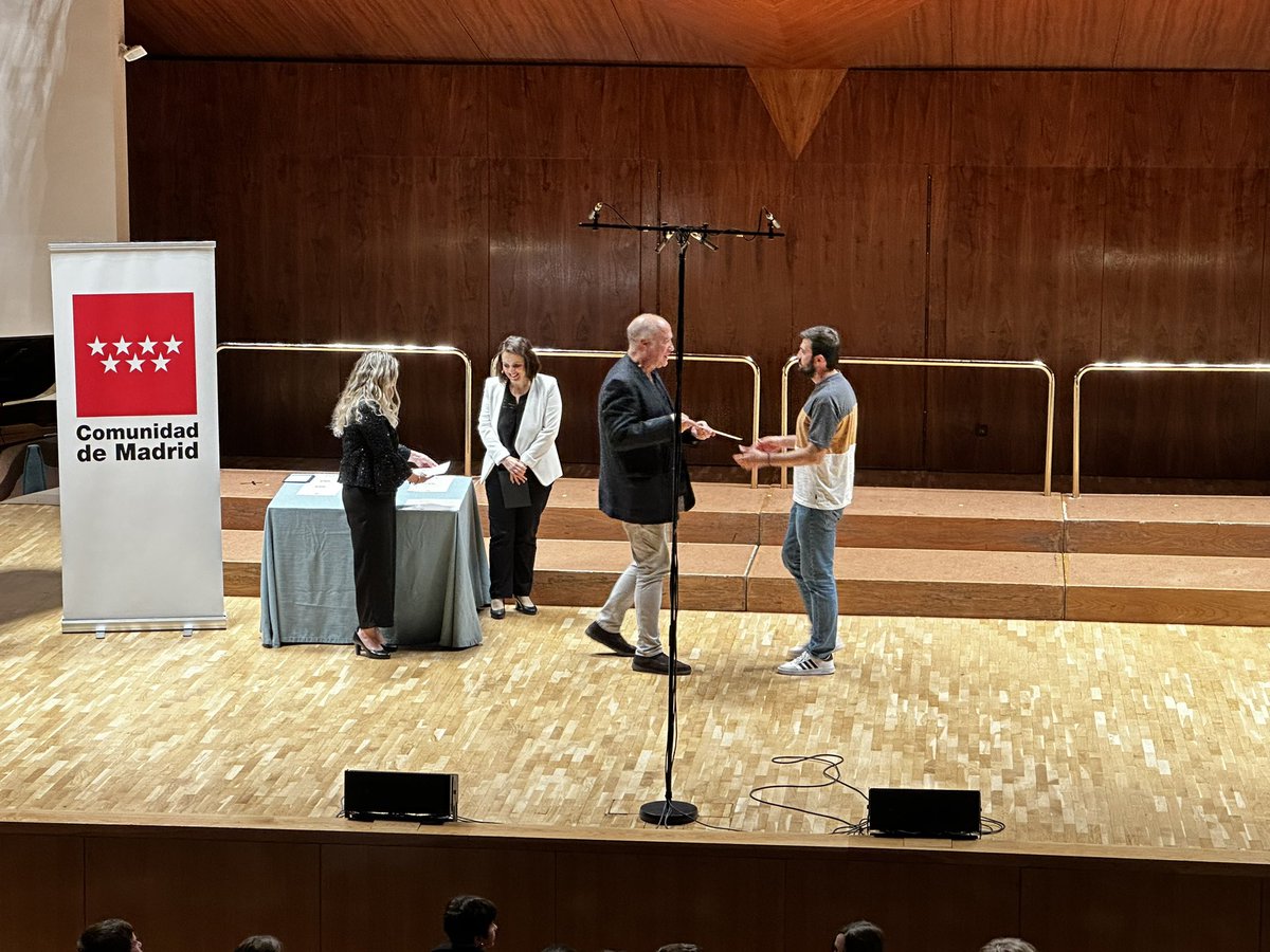 TamaraFH_'s tweet photo. El coro del @ceipgonzalo ha recibido una mención tras su participación en el XIX Certamen de Coros Escolares de la Comunidad de Madrid 🎶🎵 ¡Enhorabuena a todos los integrantes! https://t.co/lPZohZeSKk