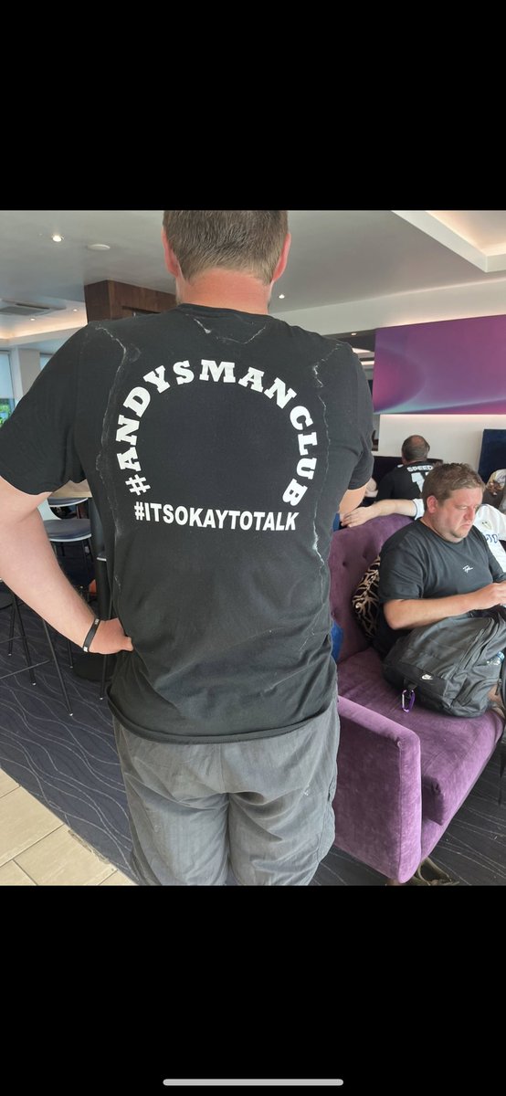 therealmagreen's tweet photo. Hot hot #lufc #garyspeedwalk2 @andysmanclubuk @TheSquareBall 

https://t.co/QTJdRZPM51 https://t.co/h6C0Veqgz7