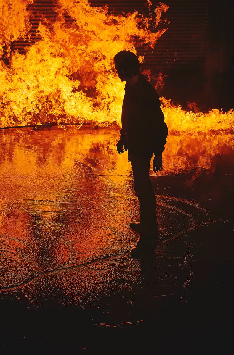 special_nekfeu's tweet photo. 8 ans… 

Les larmes coulent https://t.co/ZC66XnVRta