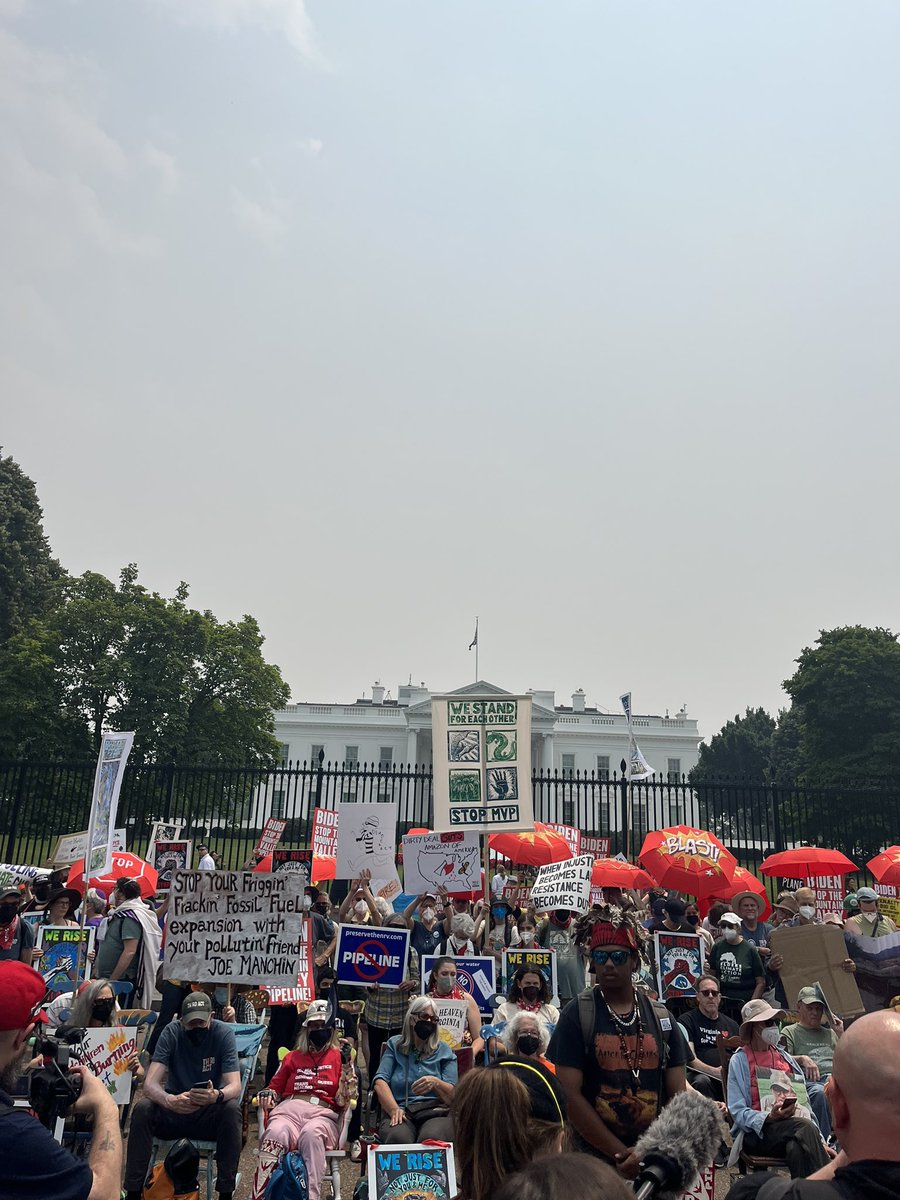 We’re outside of the White House protesting @POTUS’ approval of the Mountain Valley Pipeline @FightFossils #NoMVP