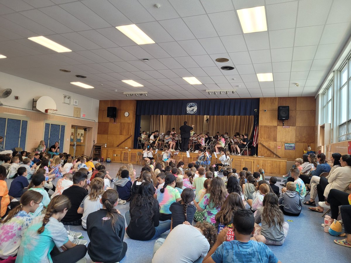 Congratulations to <a href="/GregGrispart/">MrG_MTPS</a> and all the <a href="/OceanAveSchool/">Ocean Ave Elementary</a> musicians for an amazing concert!