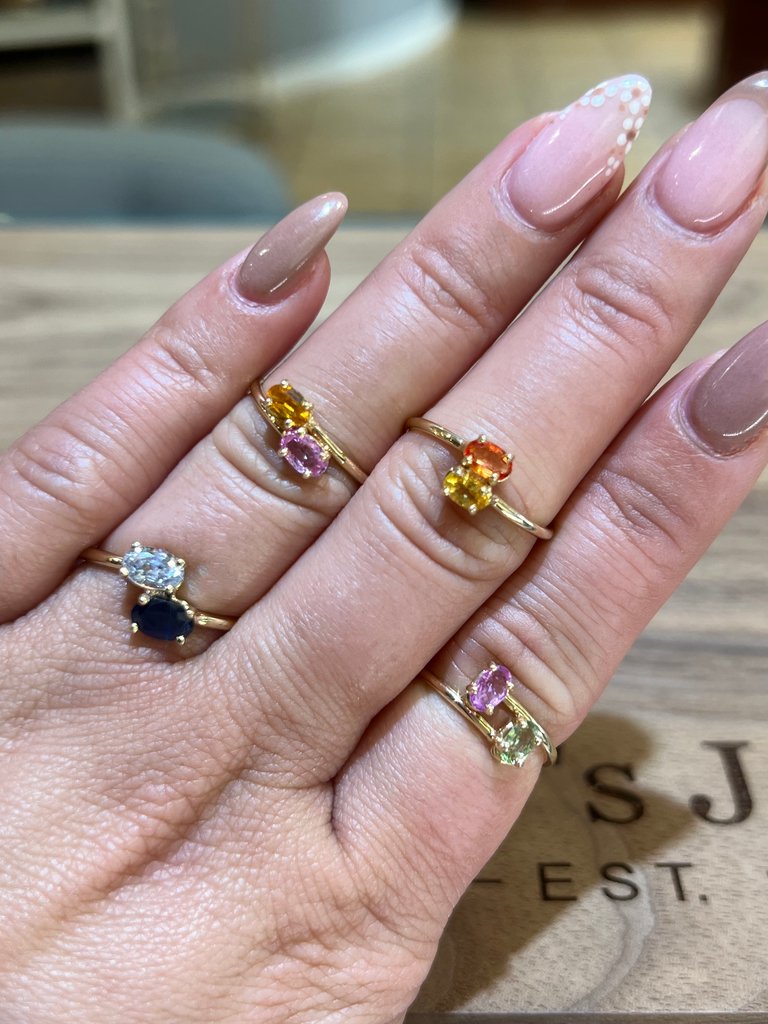 VardysJewelers's tweet image. Happy #NationalBestFriendsDay!!! What better to do today than get matching jewelry with your best friend! 👯‍♀️

OR come on by to Vardy&apos;s THIS SATURDAY with your best friend to #getlinked at our Permanent Jewelry event! 

Saturday, June 10
11am - 4pm