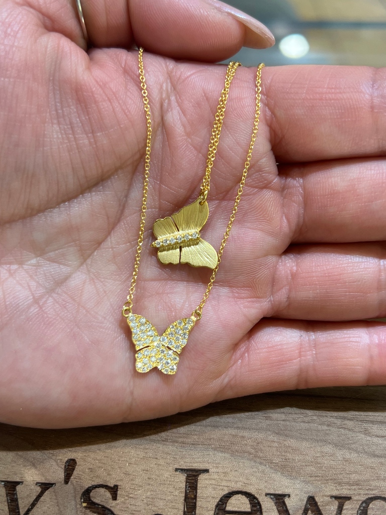 VardysJewelers's tweet image. Happy #NationalBestFriendsDay!!! What better to do today than get matching jewelry with your best friend! 👯‍♀️

OR come on by to Vardy&apos;s THIS SATURDAY with your best friend to #getlinked at our Permanent Jewelry event! 

Saturday, June 10
11am - 4pm