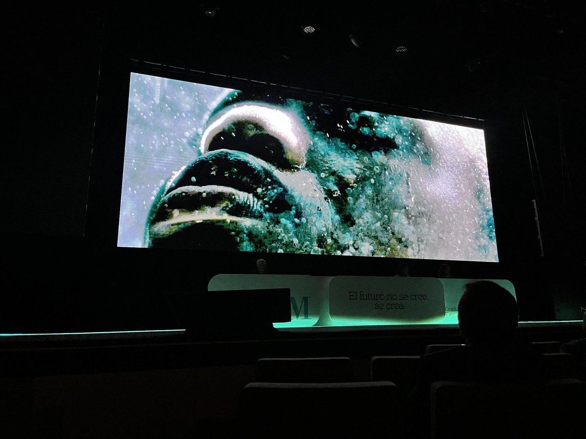 Hoy, volvemos con #GraduacionEDEM. De las cosas más bonitas que hacemos, como equipo, cada año. Reunir 1300 empresarios y directivos para decir convencidos que “El Futuro no se cree, se crea”. 

Adriana Domínguez, Presidenta de Adolfo Domínguez nos acompaña como Madrina. Gracias